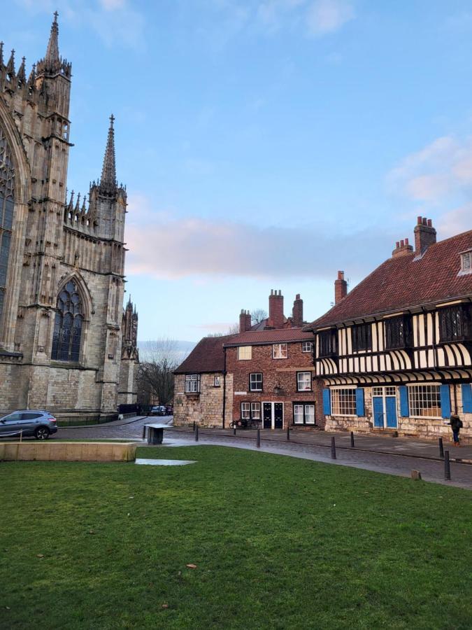 Вилла York Minster View Экстерьер фото